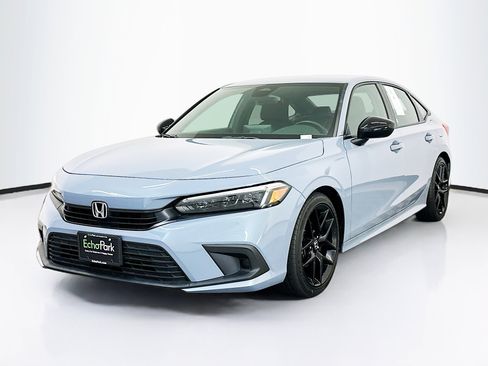 Used 2024 Honda Civic Sport image 3