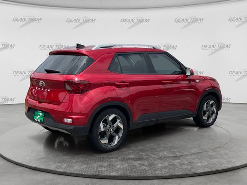 Used 2021 Hyundai Venue SEL w/ Premium Package FWD image 7