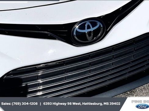 Used 2024 Toyota Camry LE image 21