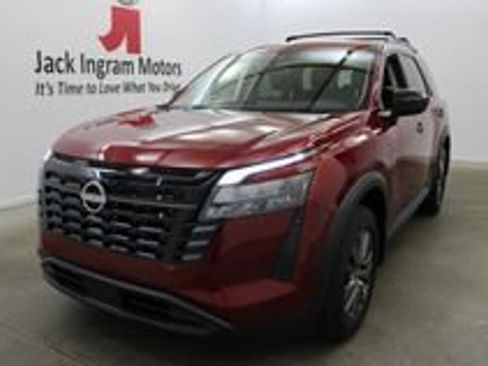 New 2026 Nissan Pathfinder SV AWD/4WD image 2