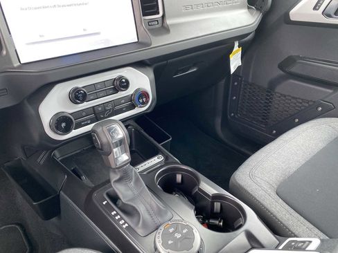 Used 2025 Ford Bronco 4-Door image 17