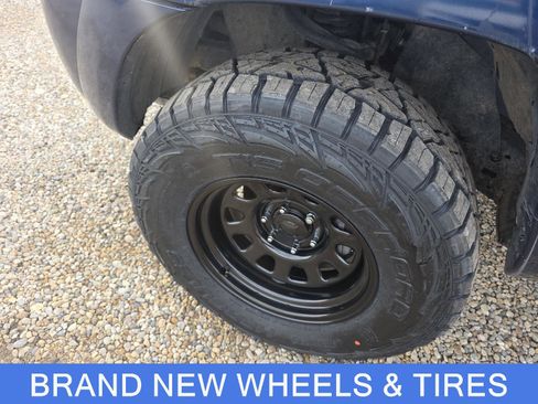 Used 2005 Toyota Tacoma 4x4 Double Cab image 22