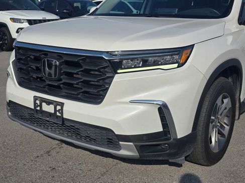 Used 2024 Honda Pilot EX-L image 10