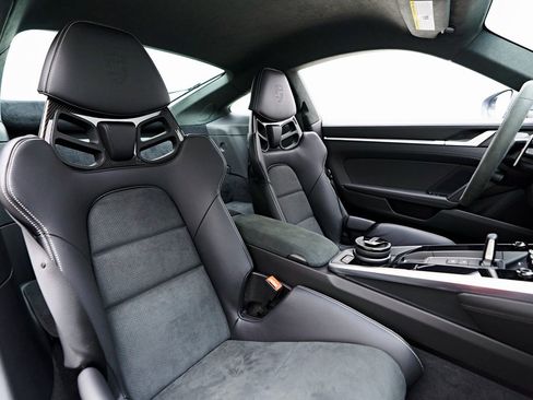 Used 2024 Porsche 911 Turbo S image 39