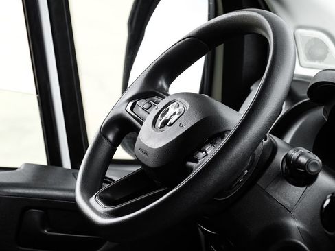 Used 2025 RAM ProMaster 2500 w/ Convenience Group FWD image 11