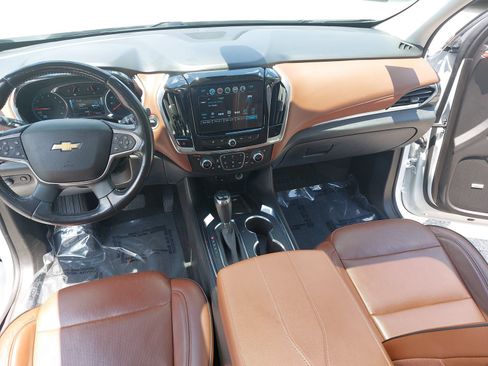 Used 2018 Chevrolet Traverse High Country AWD/4WD image 21
