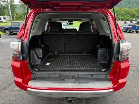Used 2019 Toyota 4Runner TRD Off-Road Premium AWD/4WD image 5