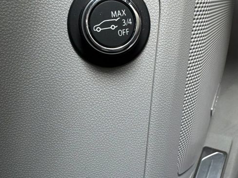 Certified 2019 GMC Acadia SLT AWD/4WD image 12