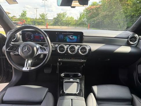 Used 2025 Mercedes-Benz CLA 250 4MATIC image 15