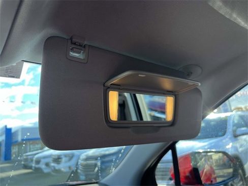 Certified 2025 Chevrolet Blazer LT w/ Convenience Package image 32