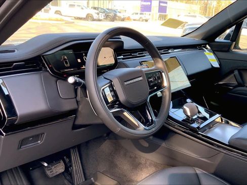 New 2026 Land Rover Range Rover Sport SE image 9