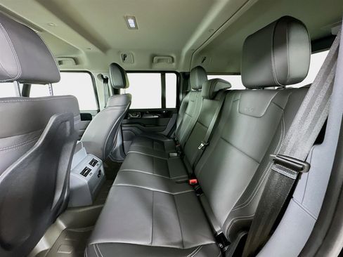 Used 2024 INEOS Grenadier AWD/4WD image 39