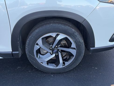 Used 2023 Subaru Forester Touring image 32