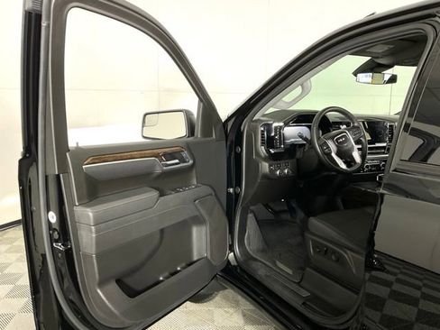Used 2025 GMC Sierra 1500 Elevation AWD/4WD image 27