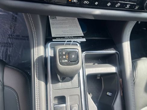 New 2026 Nissan Pathfinder Platinum image 27