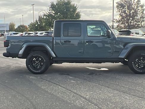 New 2025 Jeep Gladiator Willys image 2