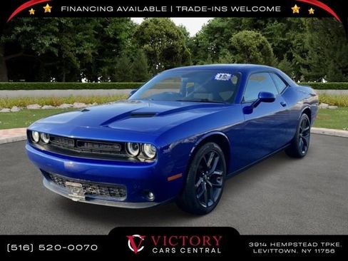 Used 2021 Dodge Challenger SXT w/ Blacktop Package image 1