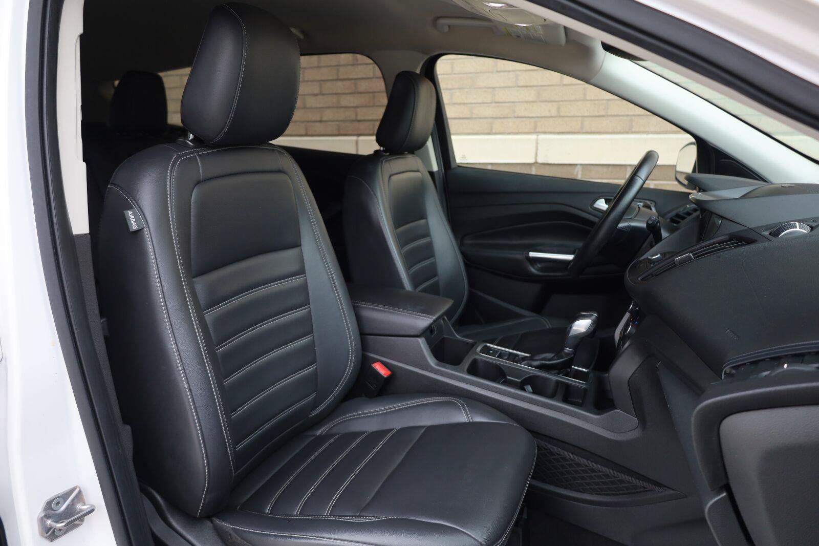 Used 2019 Ford Escape SEL FWD image 28