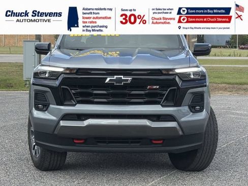 Used 2024 Chevrolet Colorado Z71 w/ Z71 Convenience Package 2 AWD/4WD image 4