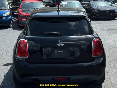 Used 2015 MINI Cooper 2-Door Hardtop FWD image 4