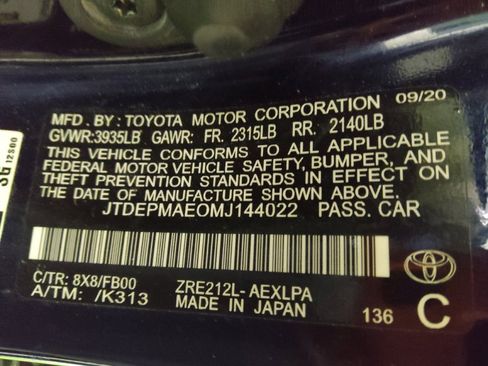 Used 2021 Toyota Corolla LE FWD image 33