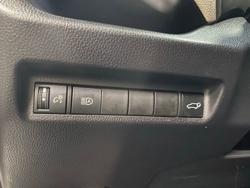 Used 2021 Toyota RAV4 XLE image 27