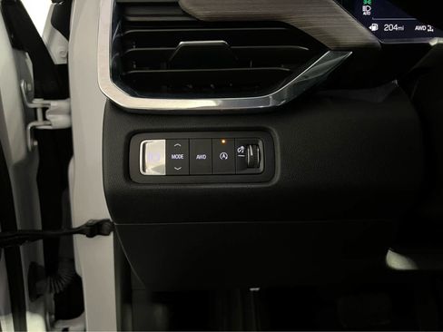 Used 2025 GMC Acadia Denali w/ Super Cruise Package AWD/4WD image 16