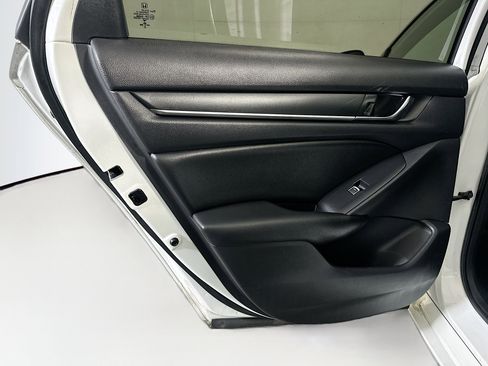 Used 2021 Honda Accord Sport image 27