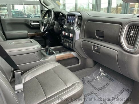 Used 2019 GMC Sierra 1500 SLT w/ SLT Convenience Package AWD/4WD image 24