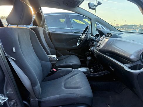 Used 2011 Honda Fit Sport image 18