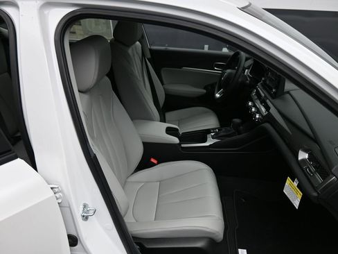 Used 2025 Acura Integra image 24