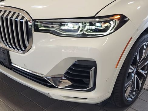 Used 2019 BMW X7 xDrive50i w/ Premium Package AWD/4WD image 8