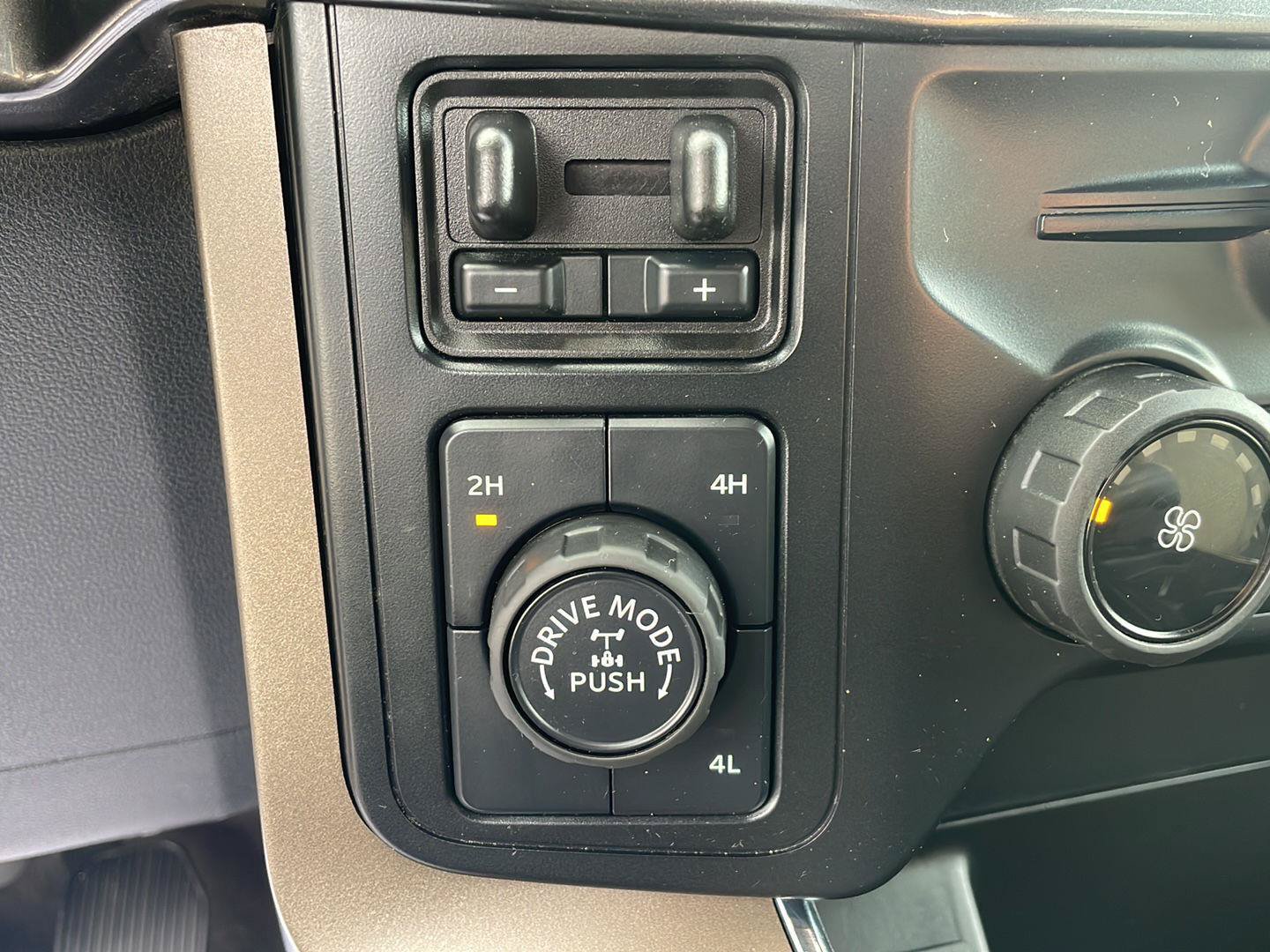 Used 2024 Ford F150 STX w/ Equipment Group 201A FX4 AWD/4WD image 21