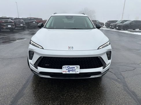 New 2025 Buick Envision Sport Touring image 8