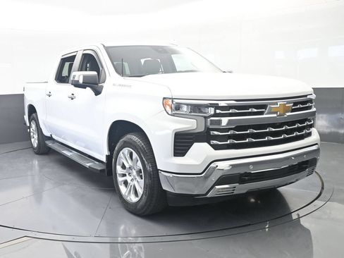 Used 2023 Chevrolet Silverado 1500 LTZ w/ Technology Package RWD image 9