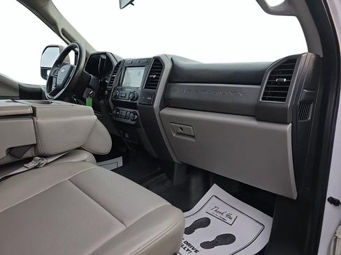 Used 2019 Ford F250 XL w/ STX Appearance Package image 18