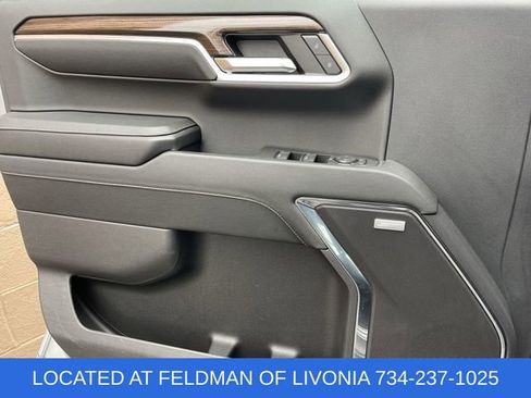 Certified 2023 Chevrolet Silverado 1500 RST image 21