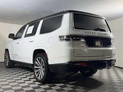 Used 2023 Jeep Grand Wagoneer Series II AWD/4WD image 4