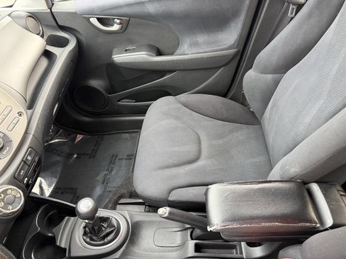 Used 2010 Honda Fit Sport image 18