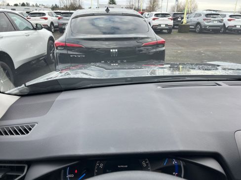 Used 2025 Toyota RAV4 LE image 33