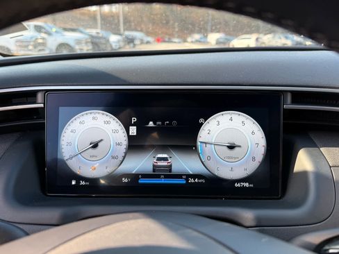 Used 2024 Hyundai Tucson Limited image 16