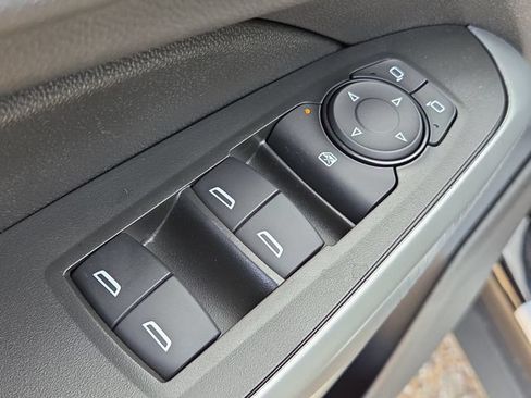 New 2026 Chevrolet Trax LS w/ LS Convenience Package FWD image 23