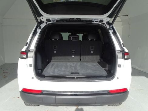 Certified 2023 Jeep Grand Cherokee Altitude image 22