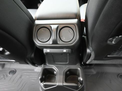 New 2026 Jeep Gladiator Sport AWD/4WD image 29