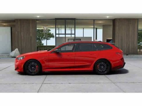 New 2026 BMW M5 Touring image 4