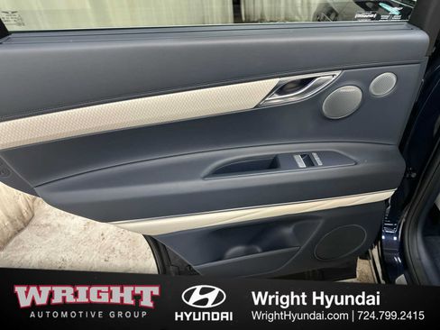Used 2025 Genesis GV80 3.5T Prestige AWD/4WD image 12