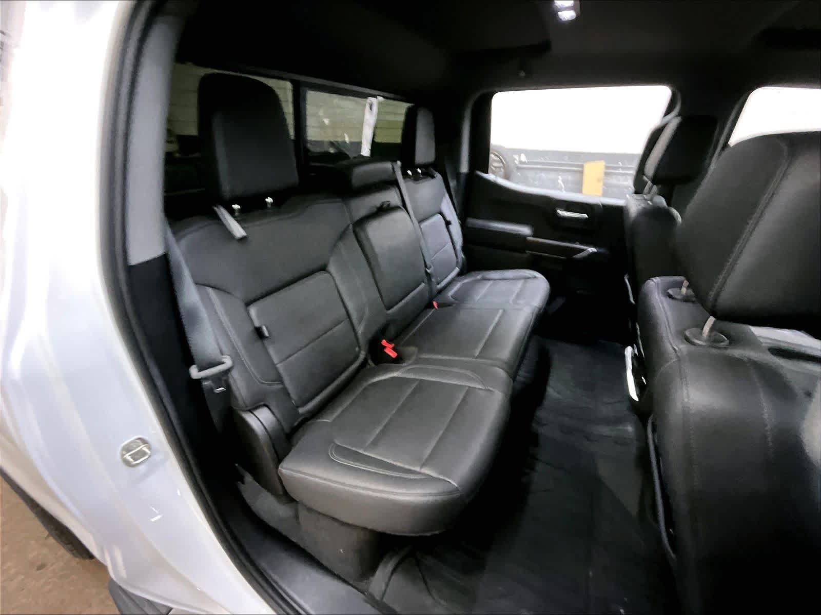 Used 2019 GMC Sierra 1500 SLT w/ SLT Premium Plus Package AWD/4WD image 28
