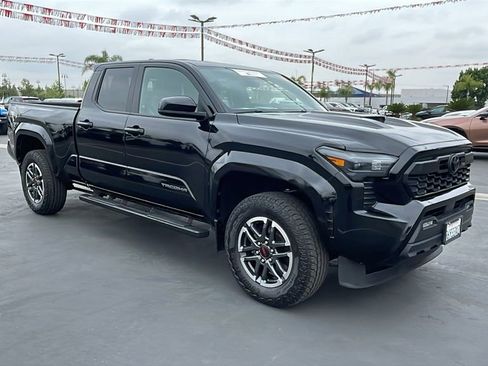 Certified 2024 Toyota Tacoma TRD Sport AWD/4WD image 34