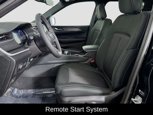 New 2025 Jeep Grand Cherokee Laredo X w/ Luxury Tech Group I image 10