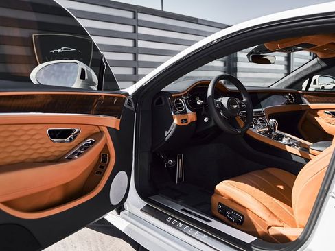 Used 2025 Bentley Continental GT Speed AWD/4WD image 23